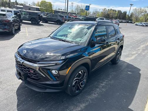 Mosaic Black Metallic 2026 Chevrolet Trailblazer RS
