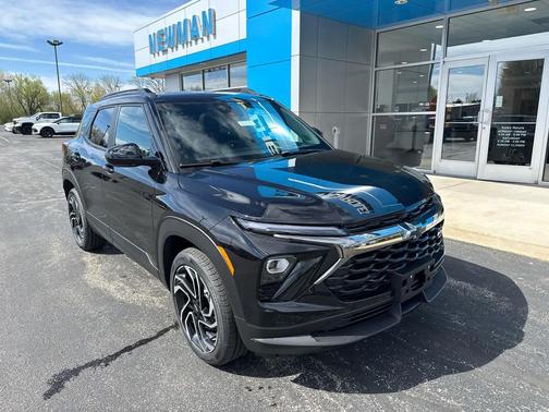 Mosaic Black Metallic 2026 Chevrolet Trailblazer RS