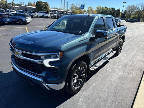 Lakeshore Blue Metallic 2024 Chevrolet Silverado 1500 LT
