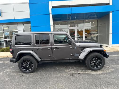 Granite Crystal Metallic Clearcoat 2025 Jeep Wrangler 4xe Sahara