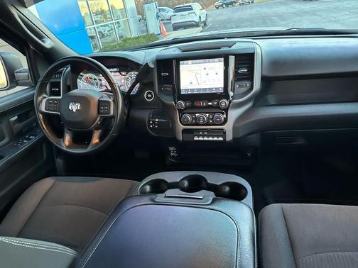 2022 RAM 2500 Tradesman Crew Cab 4x4 6'4' Box