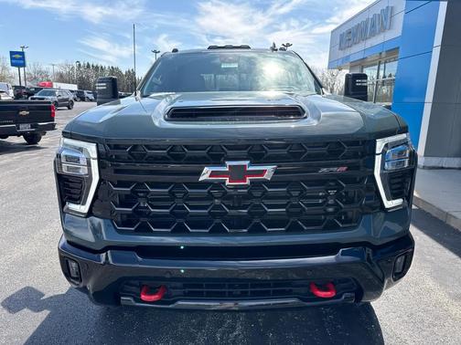 Cypress Gray 2026 Chevrolet Silverado 2500 Crew Cab, Standard Bed, XR2, 4WD
