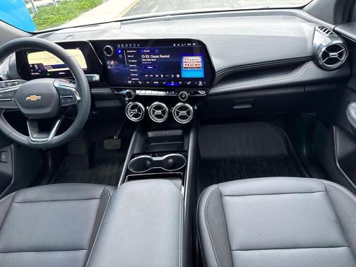 Summit White 2024 Chevrolet Blazer EV eAWD LT