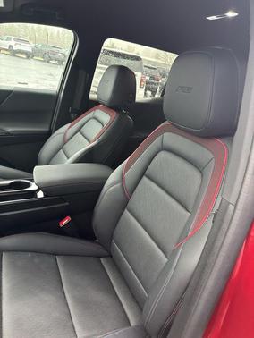 Radiant Red Tintcoat 2025 Chevrolet Equinox AWD RS