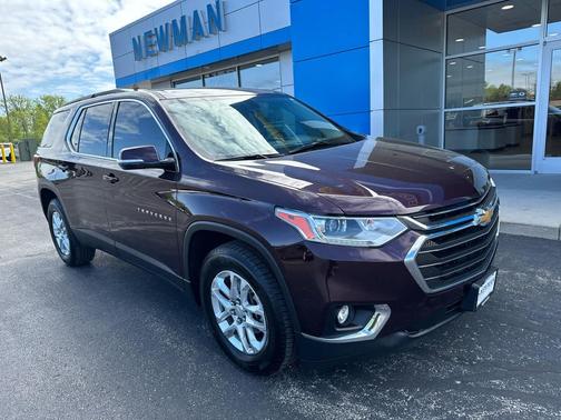 Black Currant Metallic 2019 Chevrolet Traverse LT Leather