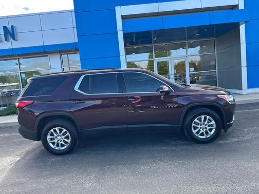 Black Currant Metallic 2019 Chevrolet Traverse LT Leather