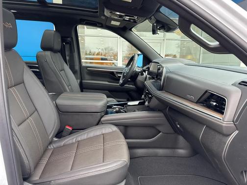 2026 Chevrolet Suburban High Country, 4WD