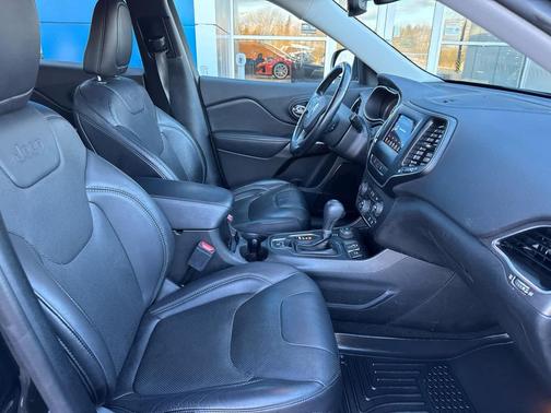 2020 Jeep Cherokee Latitude Lux