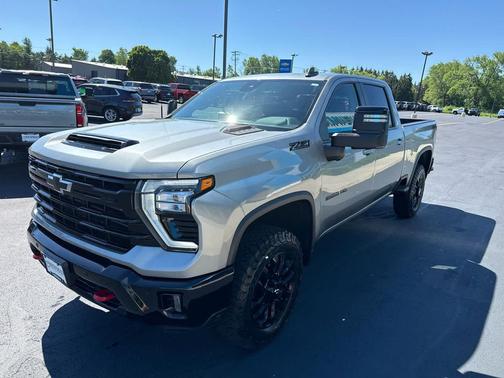 Sterling Gray Metallic 2025 Chevrolet Silverado 2500 LT