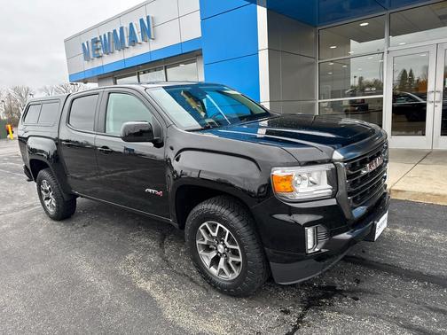 Onyx Black 2022 GMC Canyon AT4