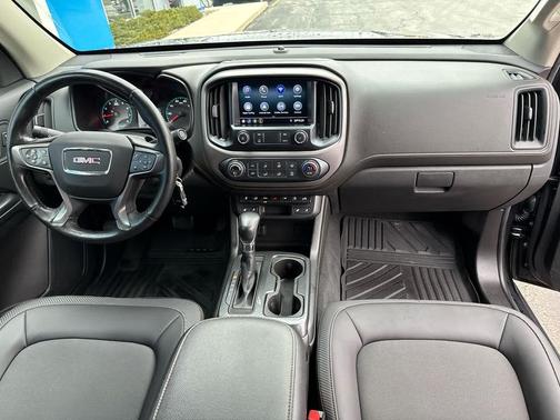 Onyx Black 2022 GMC Canyon AT4