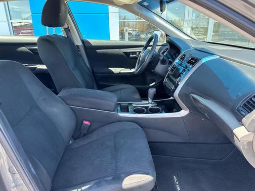 Gun Metallic 2014 Nissan Altima 2.5 S