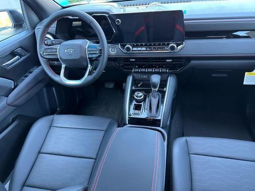 Black 2026 Chevrolet Colorado Z71