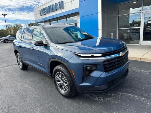 2024 Chevrolet Traverse LS