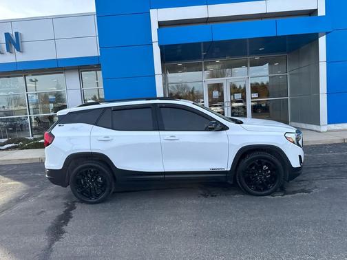 2021 GMC Terrain SLT