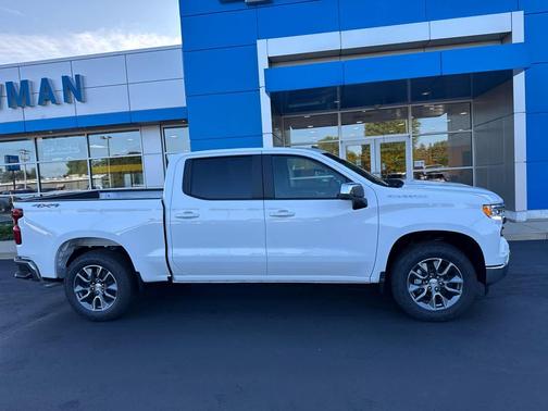 Summit White 2026 Chevrolet Silverado 1500 LT