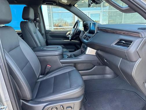 2022 Chevrolet Suburban 4WD Z71