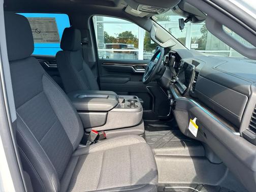 Summit White 2026 Chevrolet Silverado 1500 RST