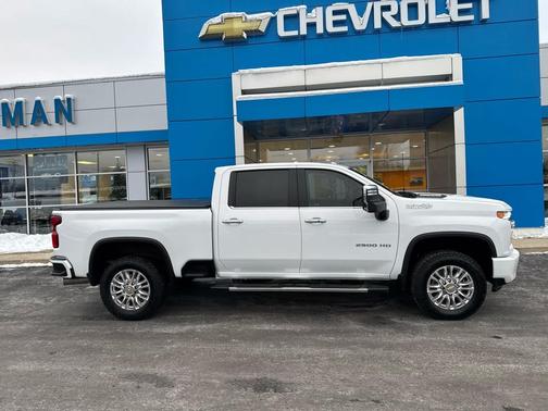 2022 Chevrolet Silverado 2500 High Country