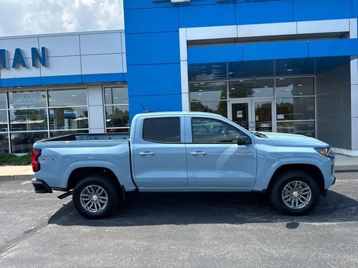 2025 Chevrolet Colorado LT