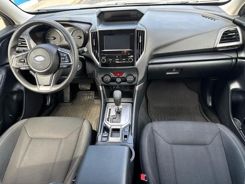 Ice Silver Metallic 2019 Subaru Forester Base
