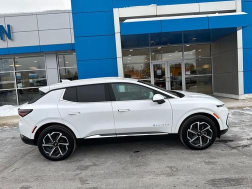2025 Chevrolet Equinox EV LT