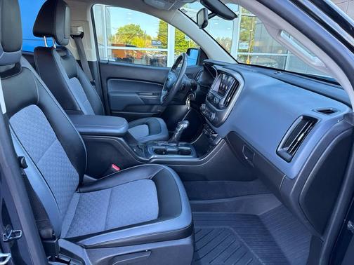 Black 2022 Chevrolet Colorado Z71