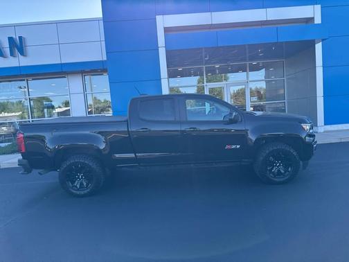 Black 2022 Chevrolet Colorado Z71