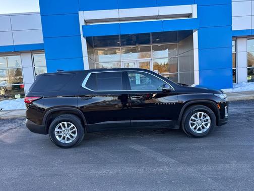 2024 Chevrolet Traverse LS