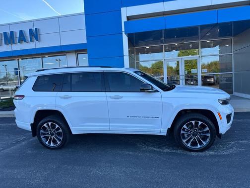 Bright White Clearcoat 2021 Jeep Grand Cherokee L Overland