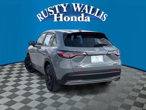 Urban Gray Pearl 2026 Honda HR-V Sport