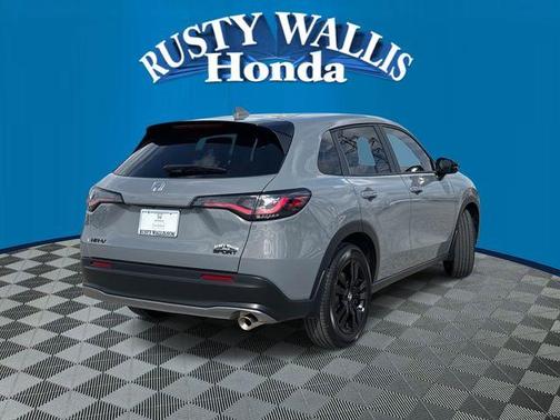 Urban Gray Pearl 2026 Honda HR-V Sport