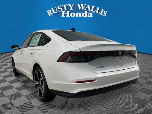 Platinum White Pearl 2026 Honda Accord SE