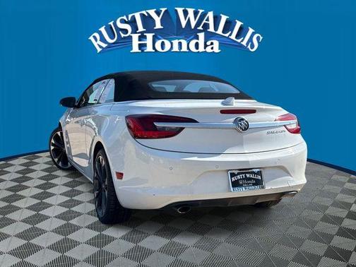 Summit White 2019 Buick Cascada Premium