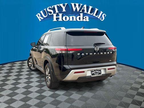 Black 2025 Nissan Pathfinder SL