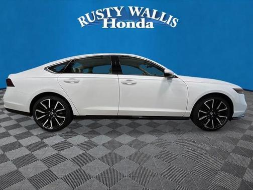 Platinum White Pearl 2026 Honda Accord Hybrid Touring
