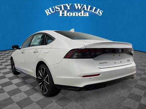 Platinum White Pearl 2026 Honda Accord Hybrid Touring