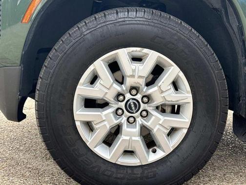Tactical Green 2022 Nissan Frontier SV