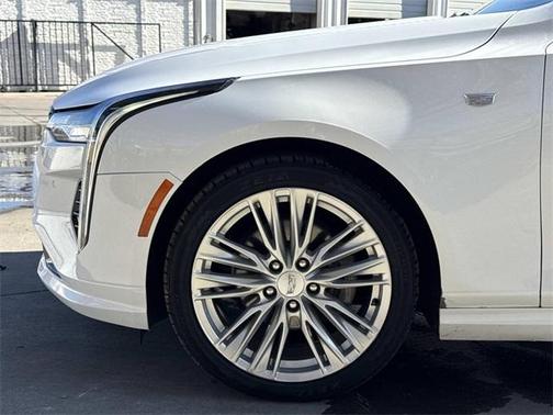 2023 Cadillac CT4 Premium Luxury