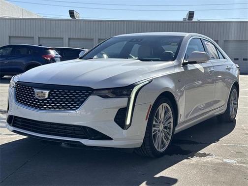 2023 Cadillac CT4 Premium Luxury