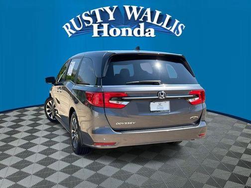 Modern Steel Metallic 2024 Honda Odyssey EX-L