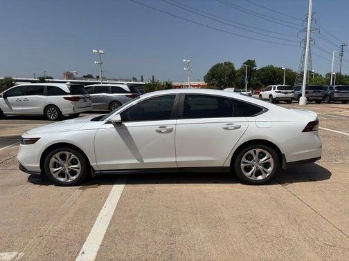Platinum White Pearl 2023 Honda Accord LX