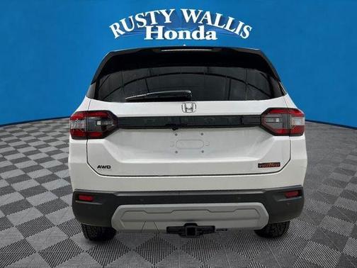 Platinum White Pearl 2025 Honda Pilot TrailSport