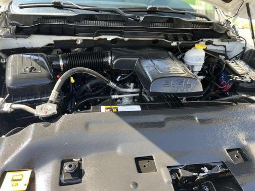 Bright White Clearcoat 2023 RAM 1500 Classic SLT