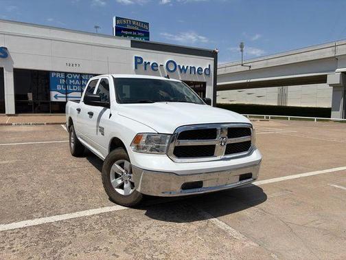 Bright White Clearcoat 2023 RAM 1500 Classic SLT