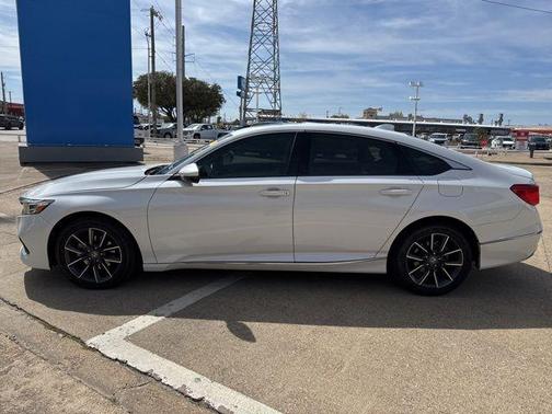 Platinum White Pearl 2021 Honda Accord EX-L