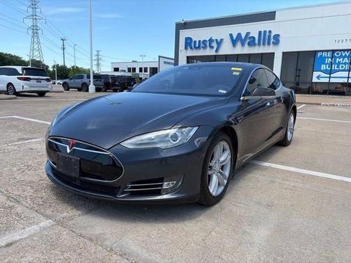 Gray 2015 Tesla Model S P85D