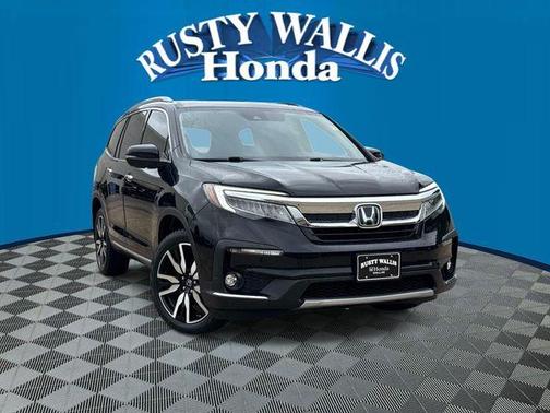 Crystal Black Pearl 2021 Honda Pilot Touring 7-Passenger