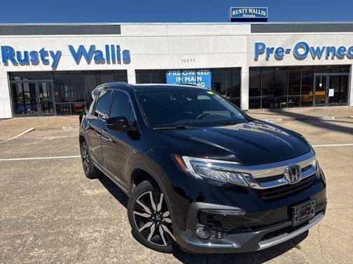 Crystal Black Pearl 2021 Honda Pilot Touring 7-Passenger