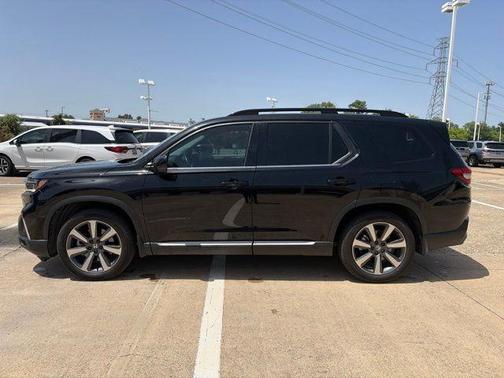 Crystal Black Pearl 2025 Honda Pilot Touring